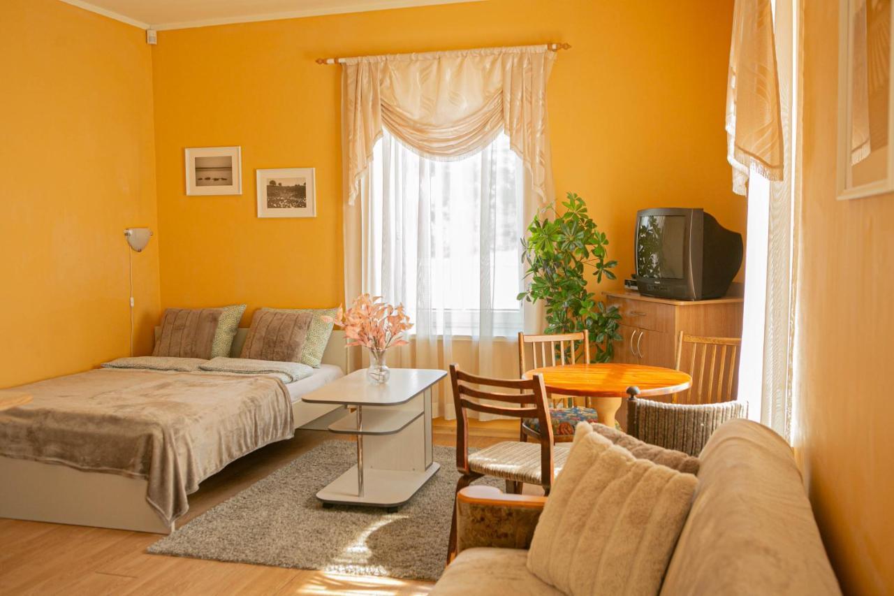 Center Of City Apartments, Bus Station 1Min, Airport 5 Min Tallin Exterior foto